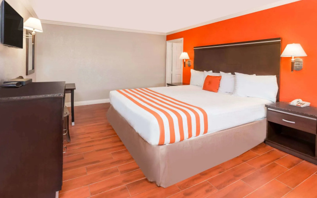 Casa Blanca Hotel - Orange
