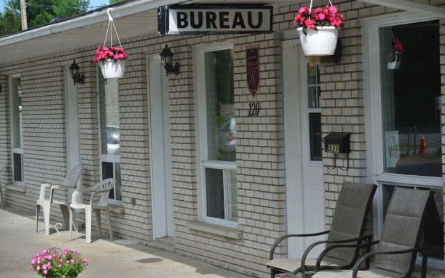 Motel Bonsoir
