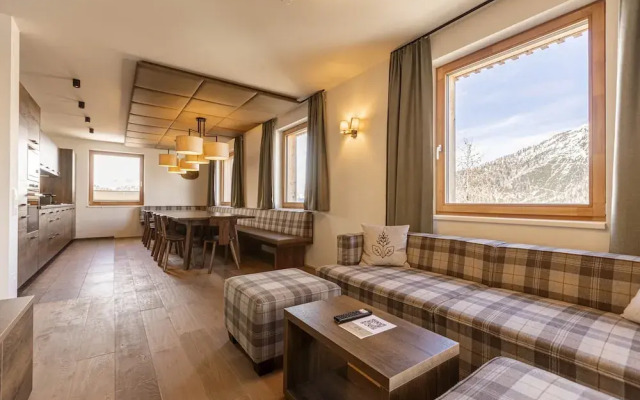 Superior Lodge With Finnish Sauna