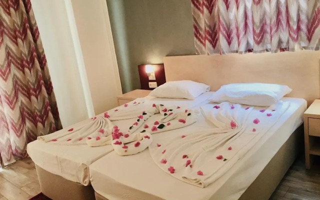 Side Elis Hotel