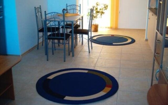 Апартаменты Лъки Бийч