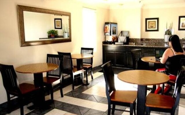 American Budget Inn and Suites- Modesto