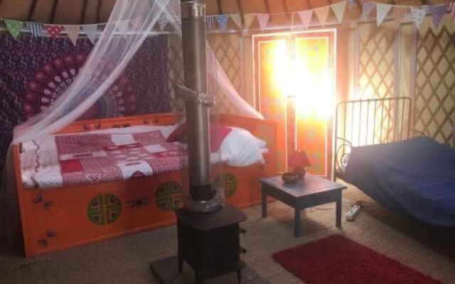 Yourtes de Barousse Hebergement Insolite