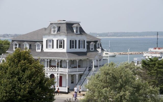 The Inn at Old Harbor