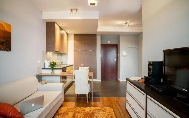 Platinum Towers Warsaw Apartments