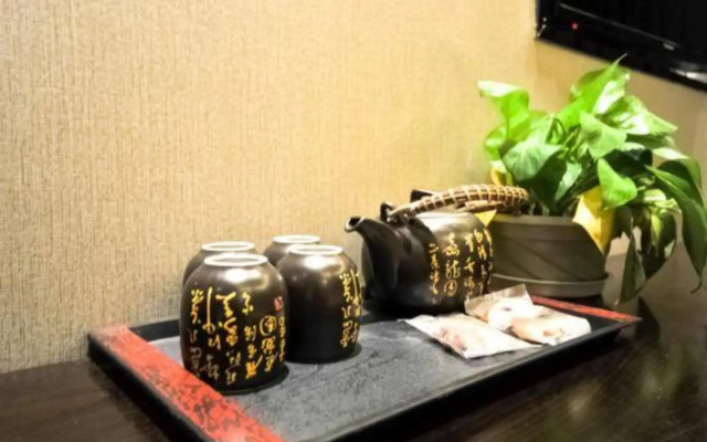 Four Alloy Nan Hotel