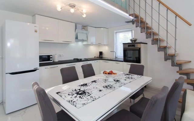 Ivica - With Pool - H