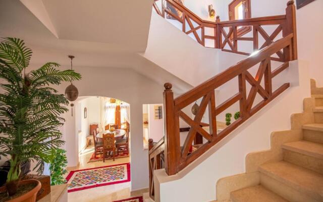 Charming Lagoon Villa Egyptian Style -Sabina 117