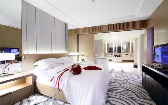Centara Grand at Central Plaza Ladprao Bangkok