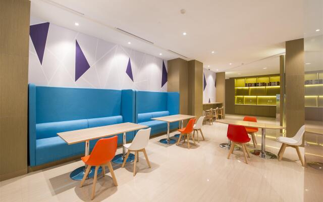 Holiday Inn Express Chengde Downtown