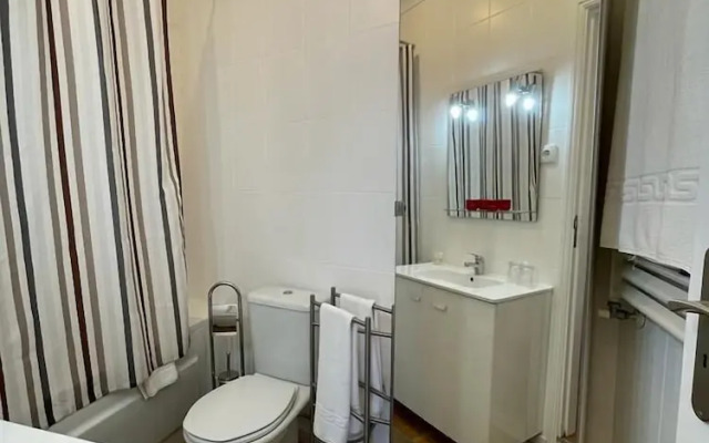 Burgães II Apartment