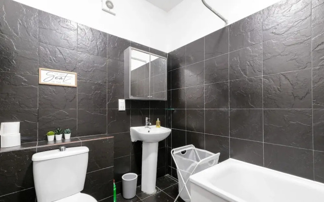 West Ealing SVD Apt. - 2 Bedroom 2 Bath