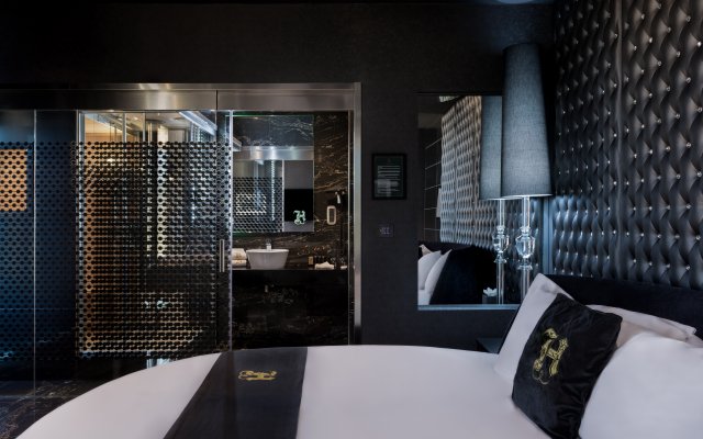 Hugo's Boutique Hotel - Adults Only