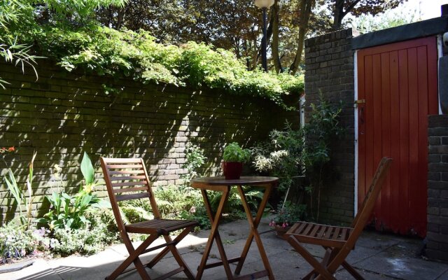 2 Bedroom Home in Angel