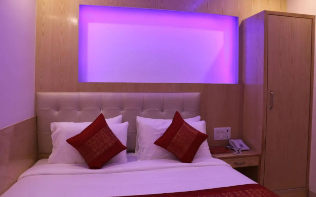 Prince Palace DX by check in room