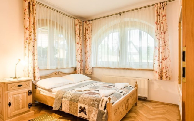 TatryTop Panorama Lux jacuzzi sauna