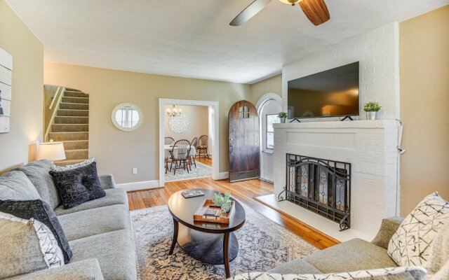 Charming Smithfield House: Walk to Downtown!
