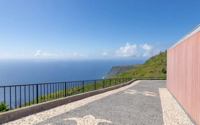 Villa Leonor Cliffside Retreat