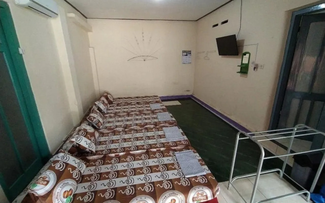 Bahagia Sederhana Home Stay - Hostel