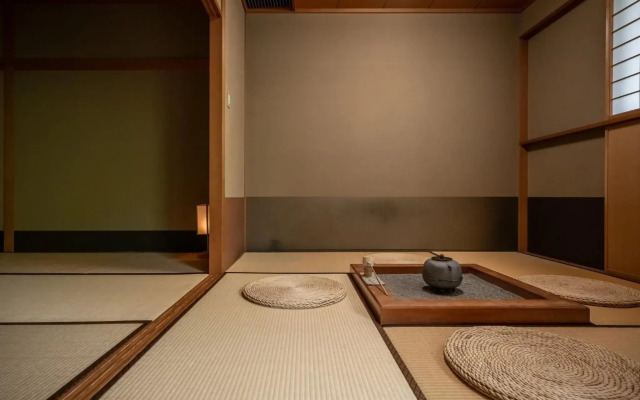 Yamanaka Onsen Kuriya Yasohachi
