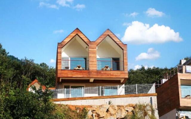 Yeonkot hosu pension