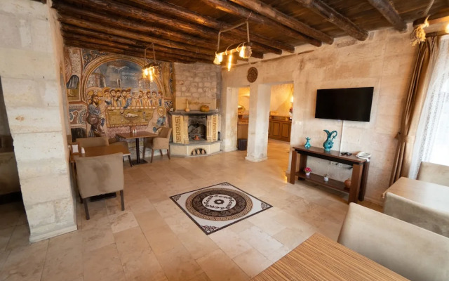 Helen Cave Suites