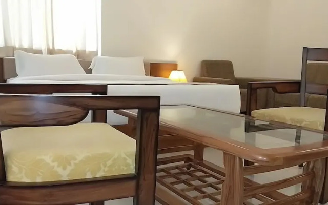 The Everest Hill Resort