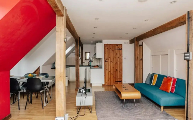 Redwood Retreat - From 110 Per Night