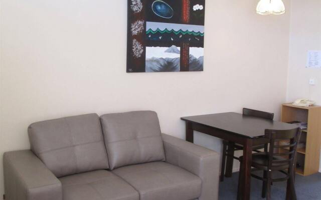 Merivale Court Motel