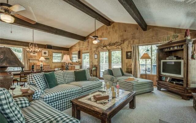 Holly Haven - Five Bedroom Cabin