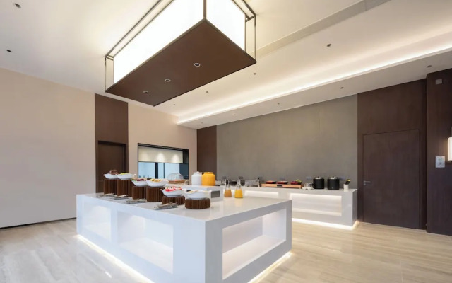 World Hotel Kaifeng Gulou Square Branch