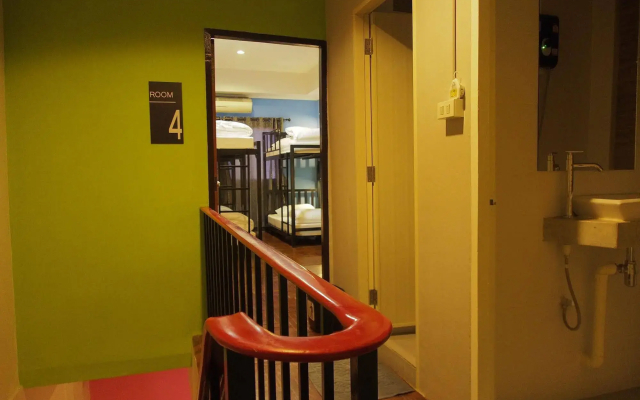 Eden Walking Street Hostel