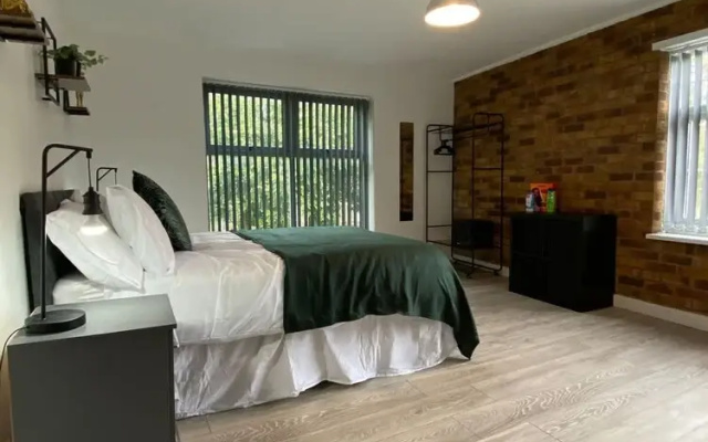 Host Stay Waterfront