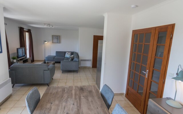 Alluring Villa in Beaufort With Swimming Pool