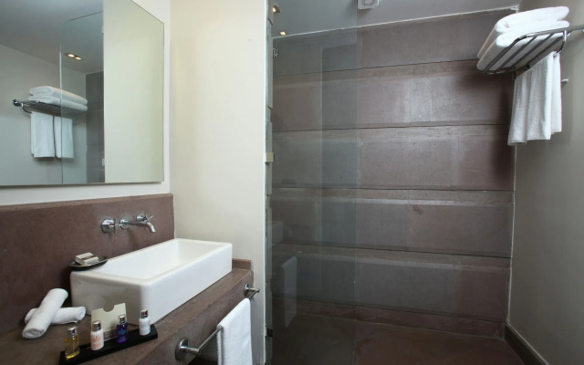 No:81 Hotel