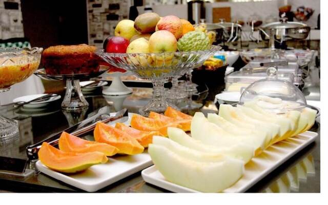 Prado Hotel Business