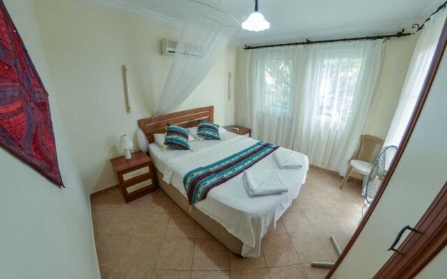 Villa Sunnyside by Lycia Collections