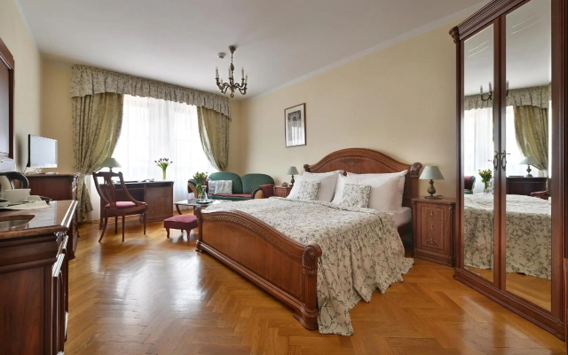 Boutique Hotel Constans