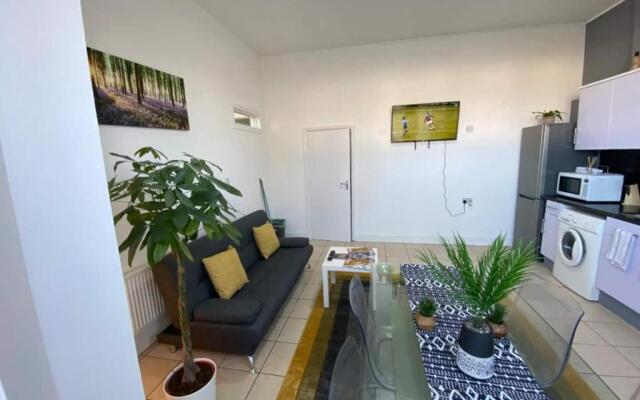 Stunning 1 Bed Spacious Apartment -Central Cardiff