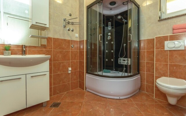 Beautiful Home in Krvavica With Wifi and 1 Bedrooms