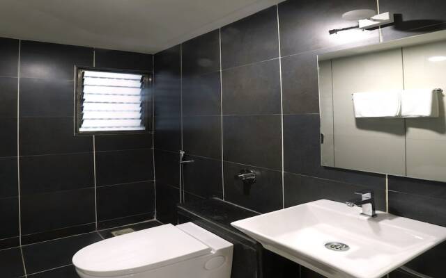 OYO 12844 Sri Sai Suites