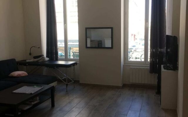 Modern Apartment - 2 Rooms - Villeurbanne