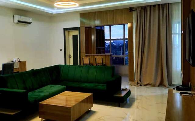 1401 Luxury Apartments