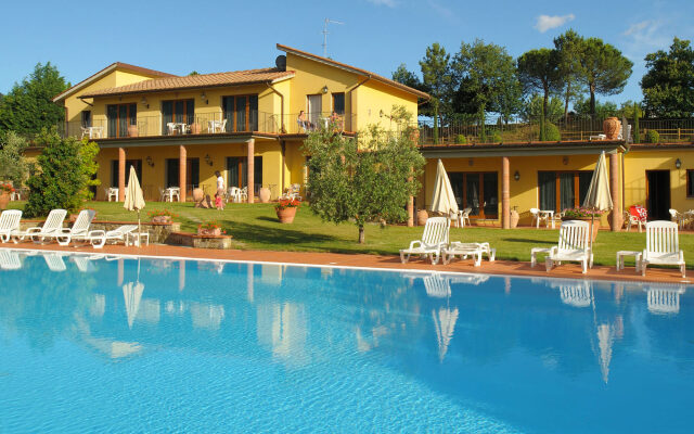 Hotel Fattoria degli Usignoli