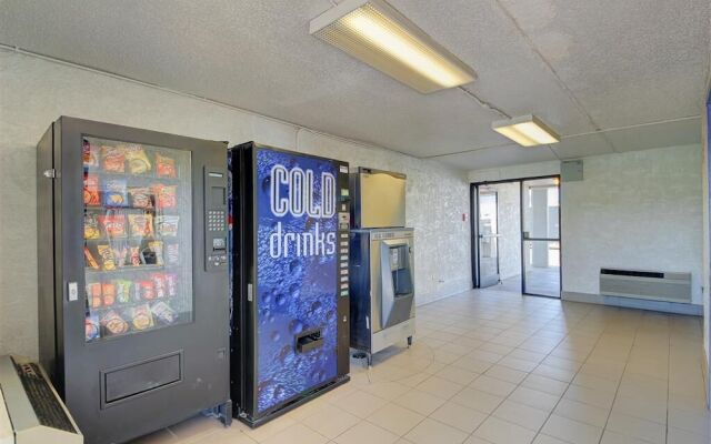 Economy Hotel Plus Oklahoma City