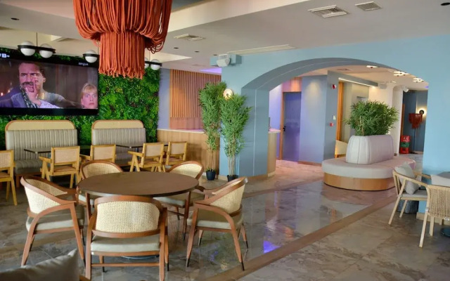 Akteon Girni Hotel