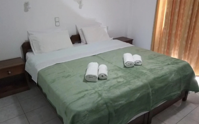 Litsa Mare apartments