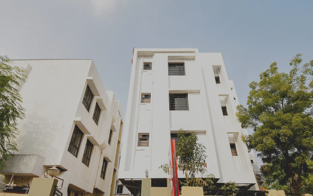 Collection O White House Regency