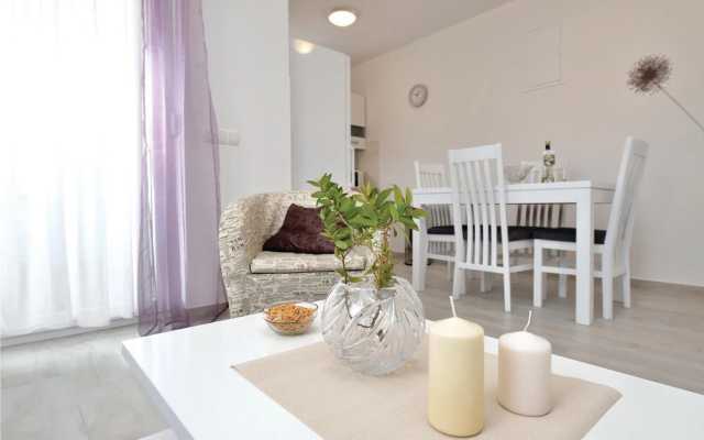 Nice Home in Vrsi-mulo With Wifi and 1 Bedrooms