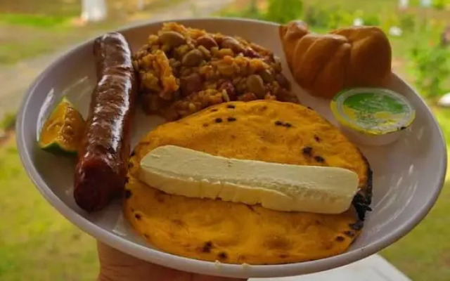 Hotel Familia Casa Blanca